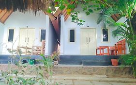 Putri Nyale Bungalow
